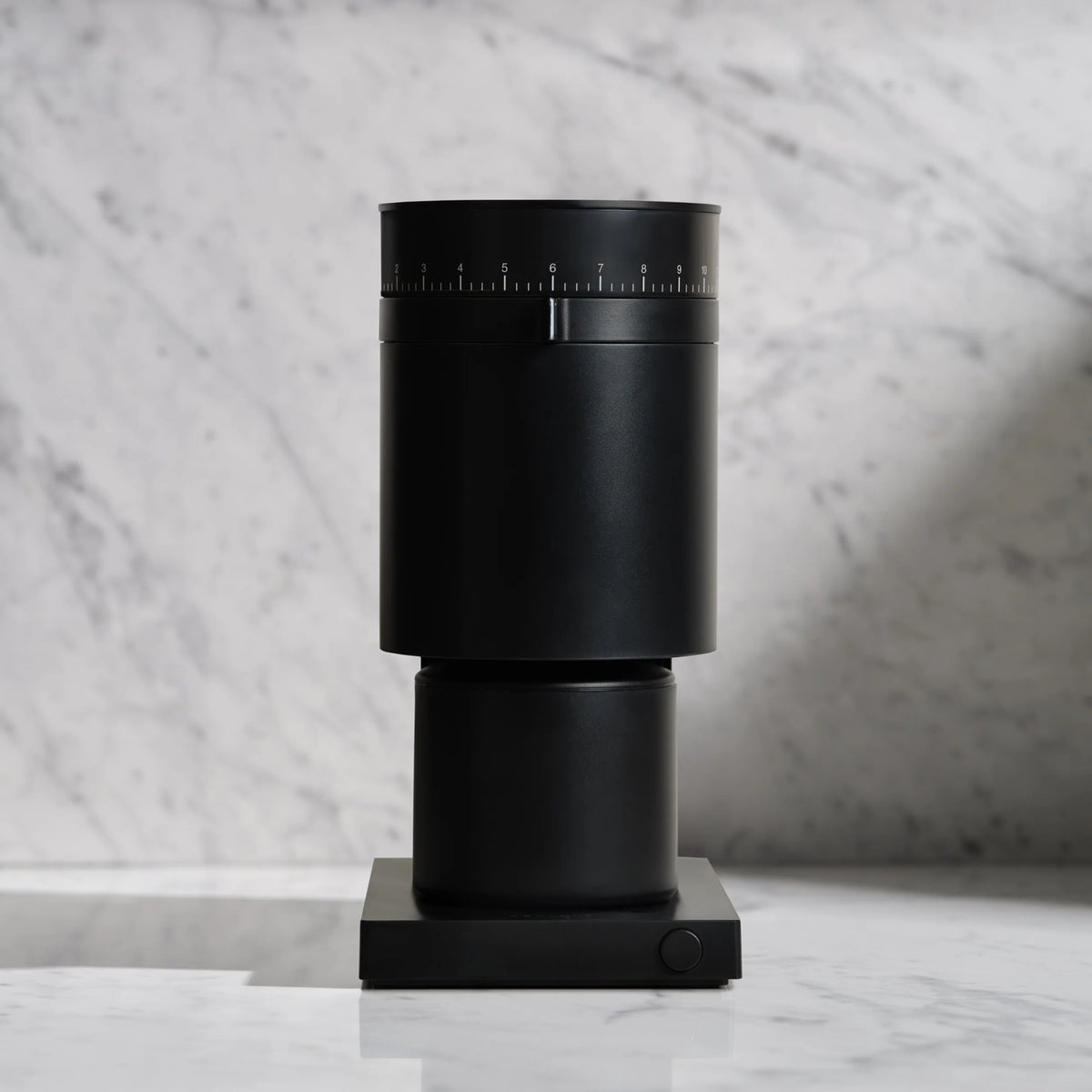 Fellow Opus grinder on marble table