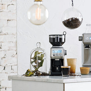 Sage The Smart Grinder Pro on kitchen counter