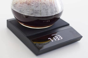 Felicita Incline brewing coffee