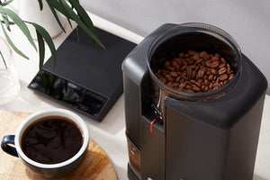 Wilfa Svart Aroma coffee grinder hopper with coffee beans